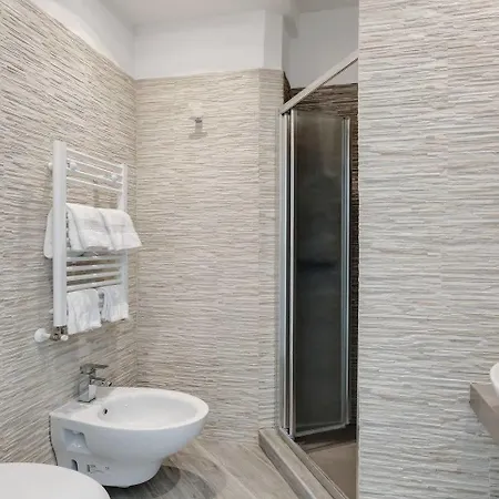 فندق مبيت وإفطار Piccolotel 4*