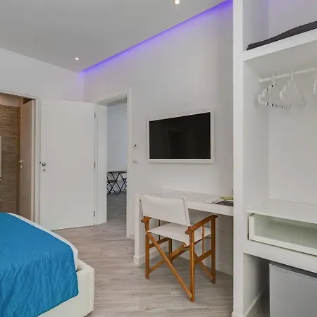 ベッド・アンド・ブレックファスト Piccolotel ローマ